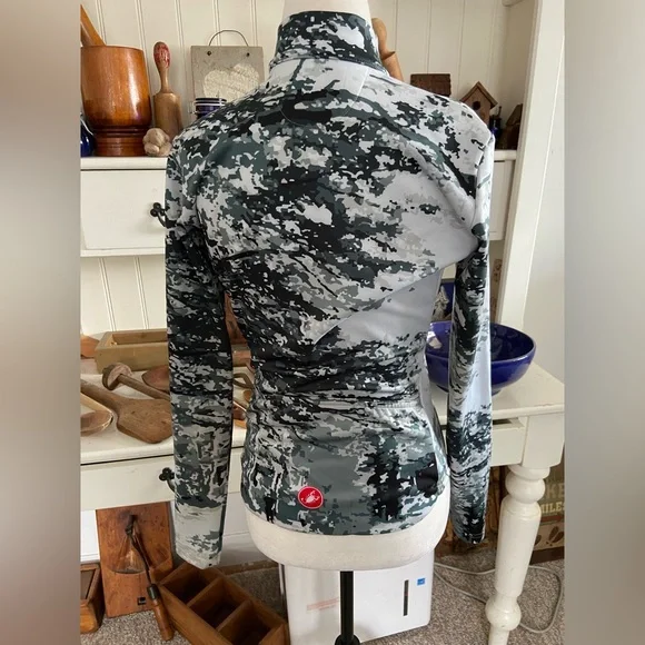 Castelli - Picture 2 of 5